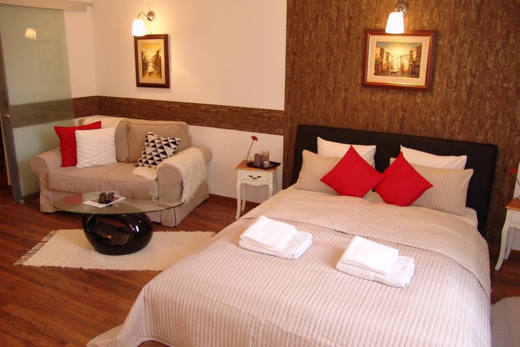 Romantic Centrum Apartman Budapest Esterno foto