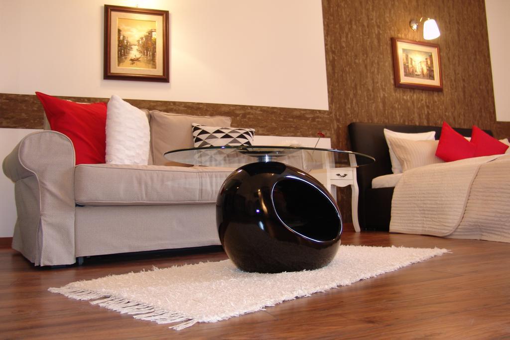 Romantic Centrum Apartman Budapest Esterno foto